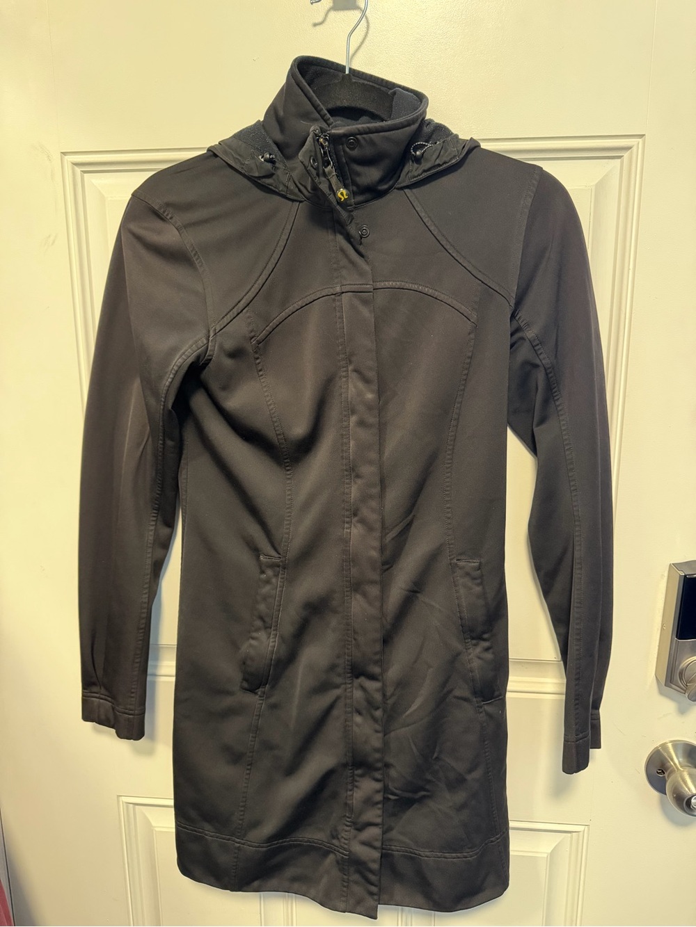 Lululemon Women's Long Black Hooded jacket